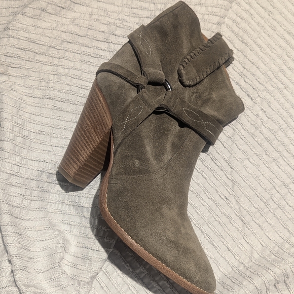 Isabel Marant Rawson Suede Ankle Boots in Olive Size 39 - Picture 5 of 10